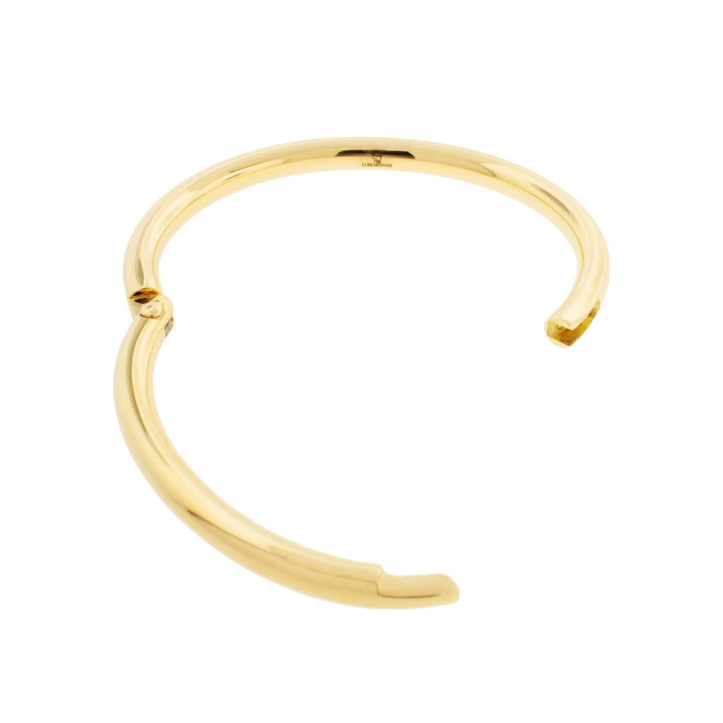 LUIS MORAIS 18K polished yellow gold Carabiner bangle bracelet with hinge closure  Width: 5mm 